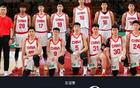 中国男篮在激烈对决中以82比78险胜欧洲强队，球员表现引发热议，徐昕获得9.9分高分，王俊杰贡献10分成为关键人物