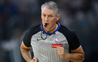 NBA总决赛首战即将开打，资深裁判斯科特·福斯特将执裁关键对决，引发马刺与尼克斯球迷对比赛公正性的高度关注
