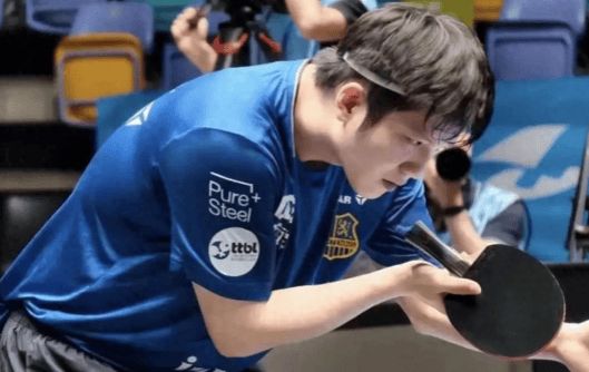 樊振东3-0横扫阿吉雷强势晋级，德甲半决赛萨尔布吕肯1-0领先对手，晋级悬念再起