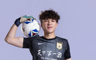 U19国足0比3惨遭失利，门将表现低迷引发质疑，苗润东全场隐身成最大败笔